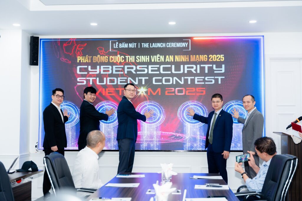 HAI ĐỘI SINH VIÊN AN TOÀN THÔNG TIN PTIT MIỀN BẮC XUẤT SẮC LỌT TOP 10 TOÀN QUỐC TẠI CUỘC THI SINH VIÊN AN NINH MẠNG 2025