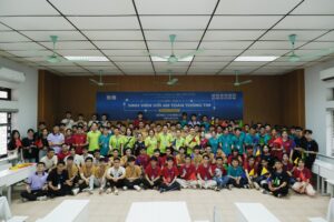 Không khí tại đầu cầu Hà Nội