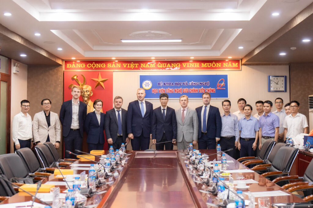 Học viện Công nghệ Bưu chính Viễn thông tiếp đón đoàn công tác Liên bang Nga