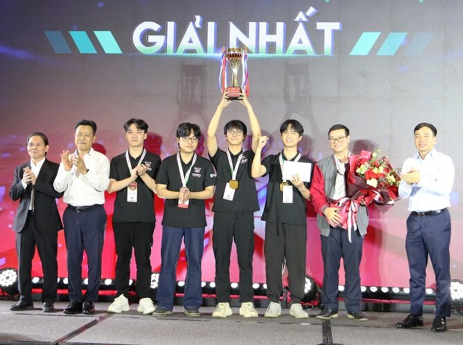 Sinh viên khoa An toàn thông tin PTIT giành quán quân Cuộc thi Sinh viên An ninh mạng 2025