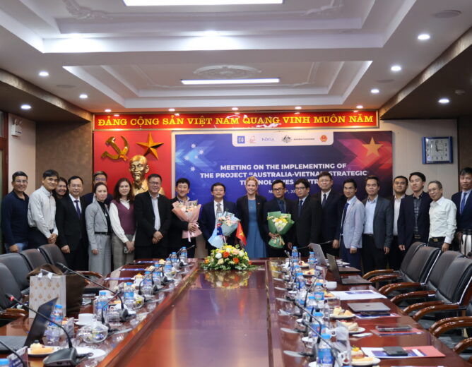 The Post and Telecommunications Technology Academy coordinates with the Australian Embassy to deploy the “Australia – Vietnam Strategic Technology Centre”